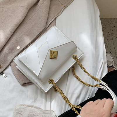 Női bőr táska fém lánccal több színben