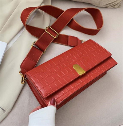 Eko bőrből készült alkalmi női táska, hosszú füllel hat színben