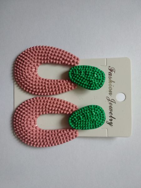 Modern női lógó fülbevaló többféle színben