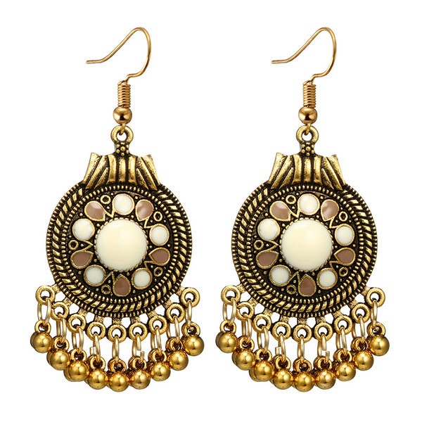 Elegáns női lógó fülbevaló arany színben