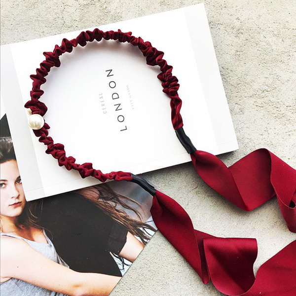 Napi női tiara nyakkendővel több színben