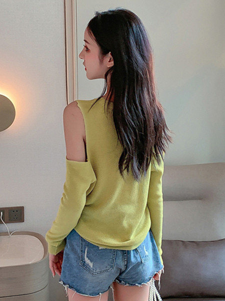 Γυναικεία μπλούζα  με γυμνούς ώμους σε πράσινο και μαύρο χρώμα