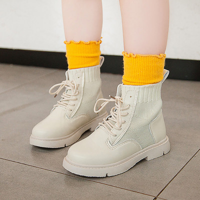 Új modell gyerekcsizma két színben fűzős lányoknak