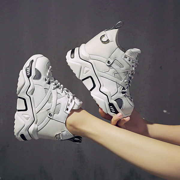 Női színes tornacipő magas és érdes talppal