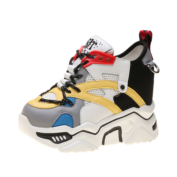 Női színes tornacipő magas és érdes talppal