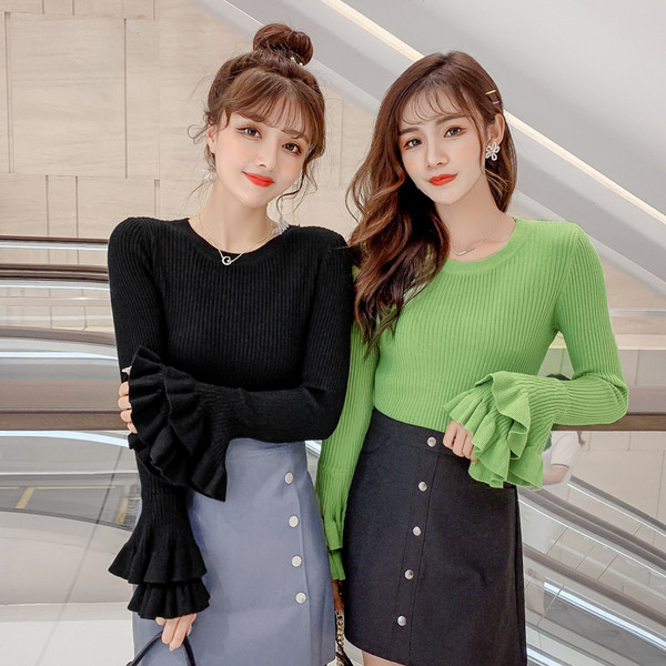 Bluza de dama moderna in mai multe culori cu decolteu oval