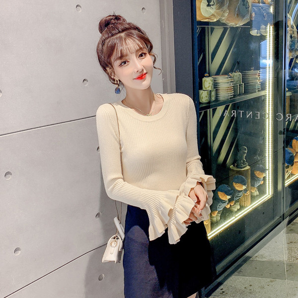 Bluza de dama moderna in mai multe culori cu decolteu oval