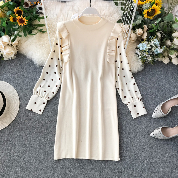 Lezser női ruha kerek nyakkivágással több színben