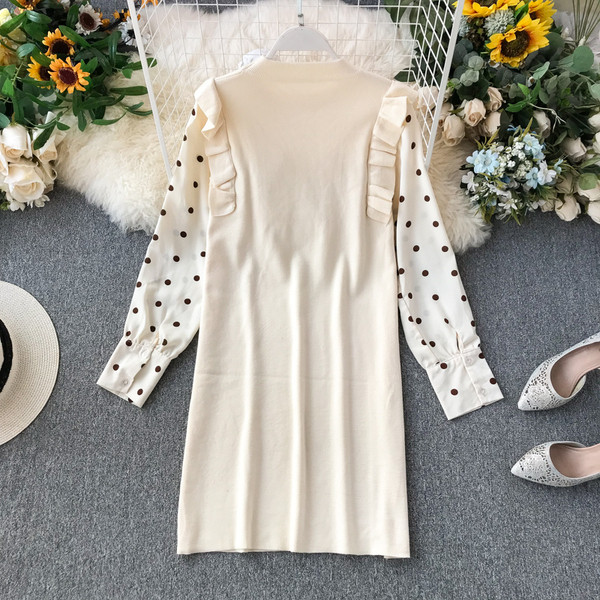 Lezser női ruha kerek nyakkivágással több színben