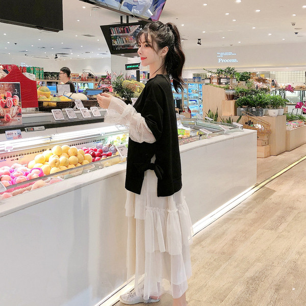 Modern szett - rátétes blúz és tüllszoknya