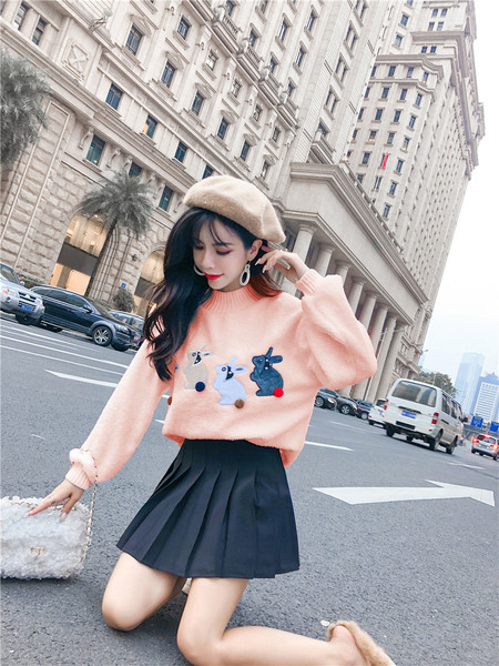 Puha pulóver rátéttel és 3D elemmel, két színben