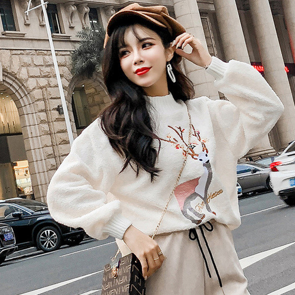 Puha pulóver rátéttel és hímzéssel, két színben