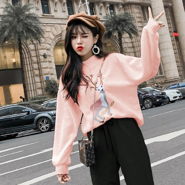 Puha pulóver rátéttel és hímzéssel, két színben