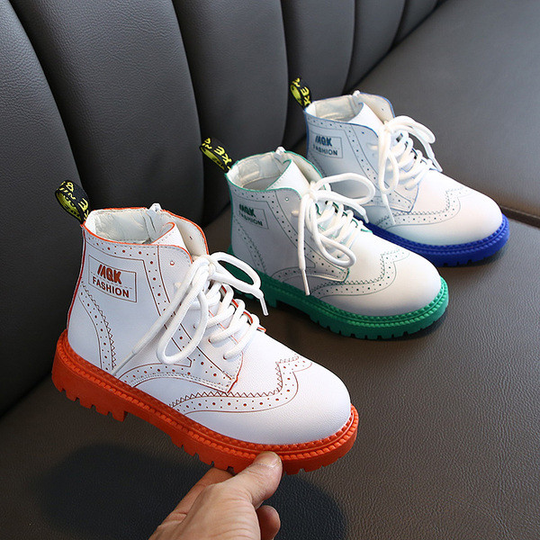 Aktuális gyerekcsizma három színben fűzős lányoknak