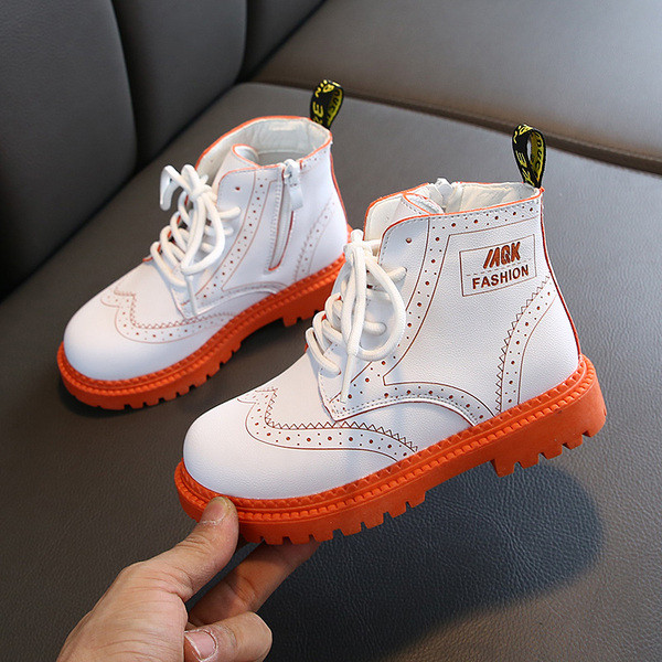 Aktuális gyerekcsizma három színben fűzős lányoknak