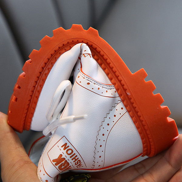 Aktuális gyerekcsizma három színben fűzős lányoknak