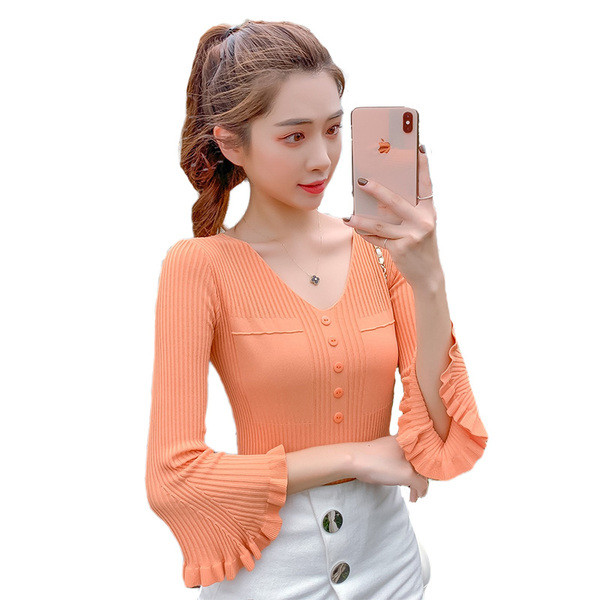 Καθημερινή γυναικεία μπλούζα σε διάφορα χρώματα με κουμπιά