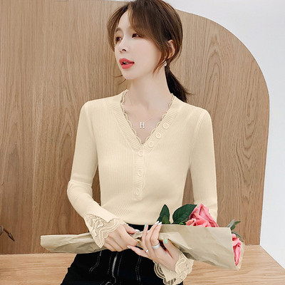 Női korszerű blúz modell spitz nyakkivágással