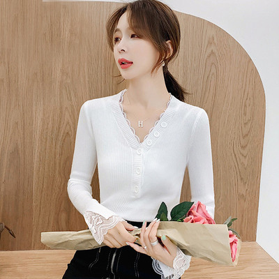 Női korszerű blúz modell spitz nyakkivágással