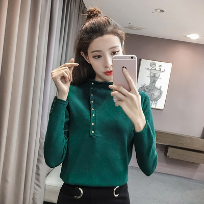 Női alkalmi blúz magas gallérral, gombokkal