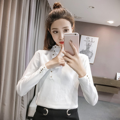 Női alkalmi blúz magas gallérral, gombokkal