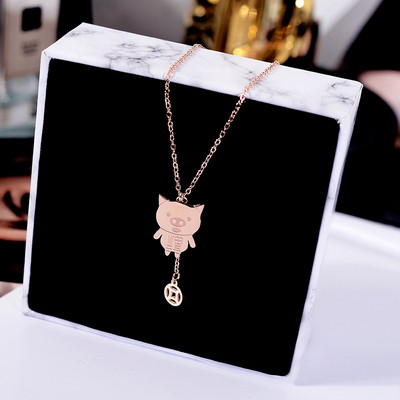 Modern női nyaklánc medállal, arany színben