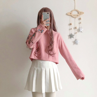 Női blúz négy színben O-nyakkal és hímzéssel