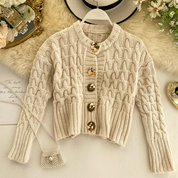 Vesta de dama cu decolteu oval si nasturi in mai multe culori