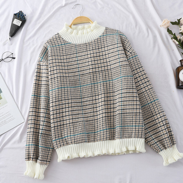 Női kockás pulóver varrott fürtökkel, különböző színekben