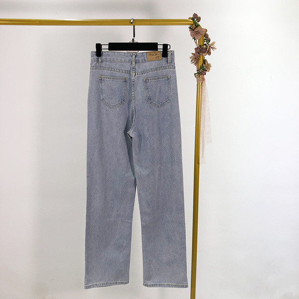 Blugi de dama de culoare deschisa - model drept