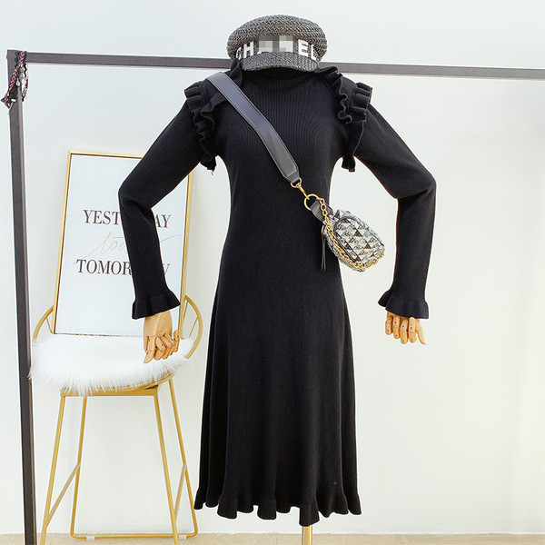 Lezser női ruha hosszú ujjal, három színben