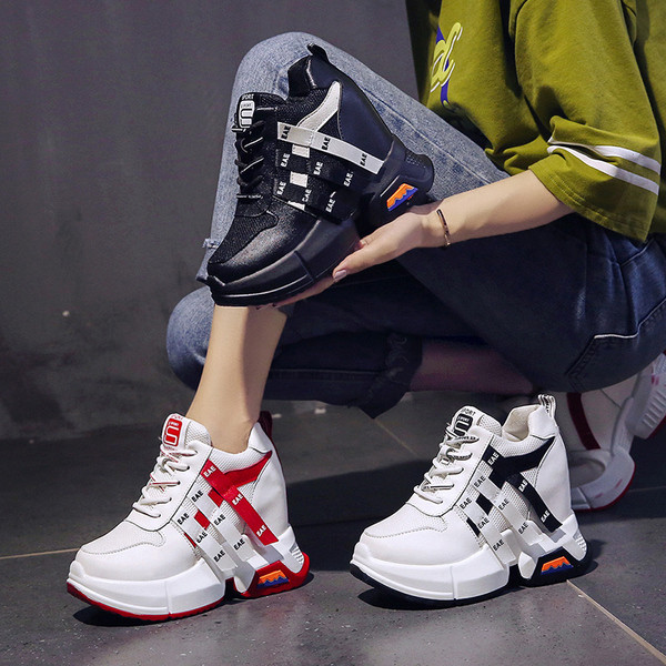 Alkalmi női tornacipő magas talppal több színben