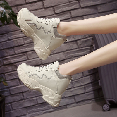 Fényes hatású sport és alkalmi női tornacipő