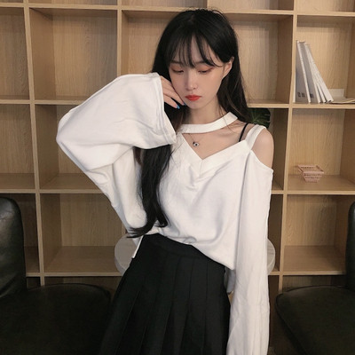 Női blúz széles ujjú, V-nyakú és nyitott váll