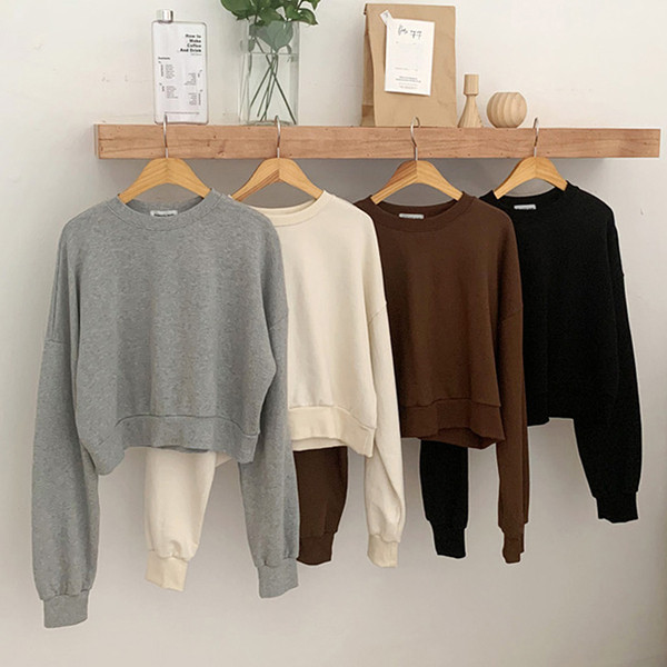 Pulover casual de dama cu decolteu oval in culorile gri, alb, maro si negru