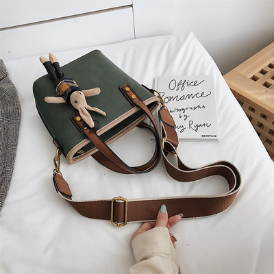 Női táska kiegészítővel több színben