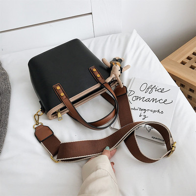 Női táska kiegészítővel több színben