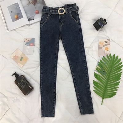 Casual γυναικεία τζιν με ζώνη σε μαύρο και μπλε χρώμα