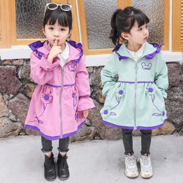 Modern gyerekkabát két színben 3D elemmel lányoknak