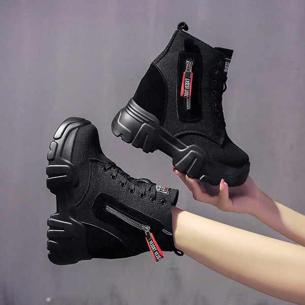 Κορυφαία γυναικεία παπούτσια με ψηλή πλατφόρμα σε διάφορα χρώματα