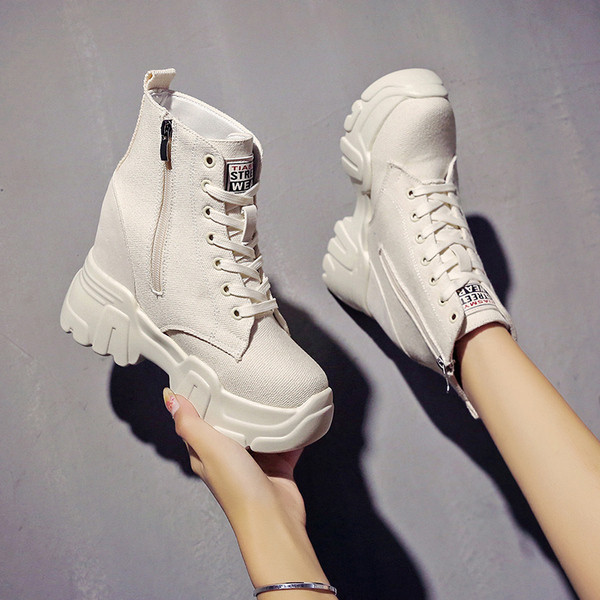 Κορυφαία γυναικεία παπούτσια με ψηλή πλατφόρμα σε διάφορα χρώματα