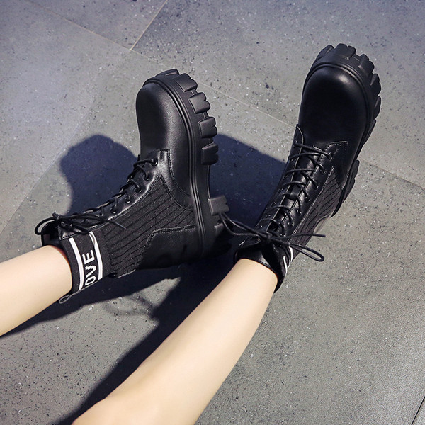 Cizme de dama din piele cu sireturi si broderie colorata