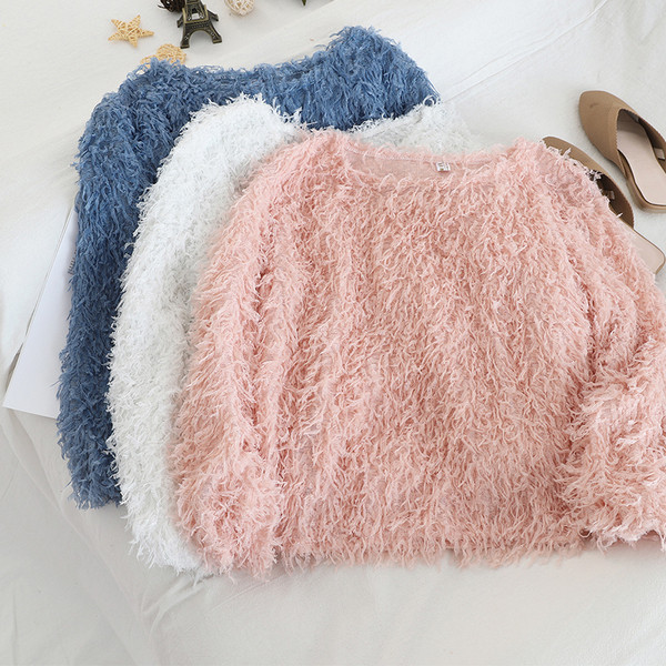 Pulover de puf de damă cu decolteu oval în patru culori