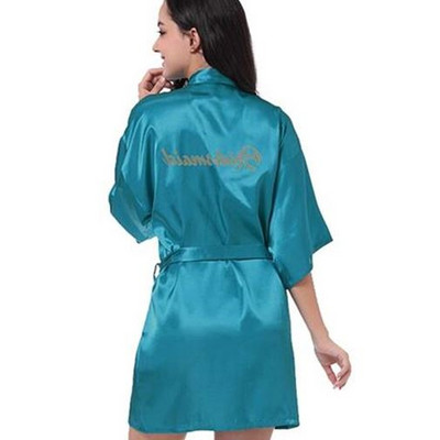 Κομψό γυναικείο μπουρνούζι σε πολλά χρώματα με επγραφή στην πλάτη - δύο μοντέλα