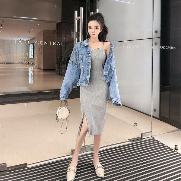 Női széles farmerdzseki kék színben, 3D elemmel