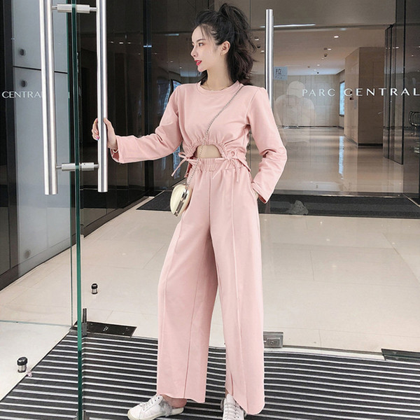 Női lezser szett rövid blúzból és széles nadrágból