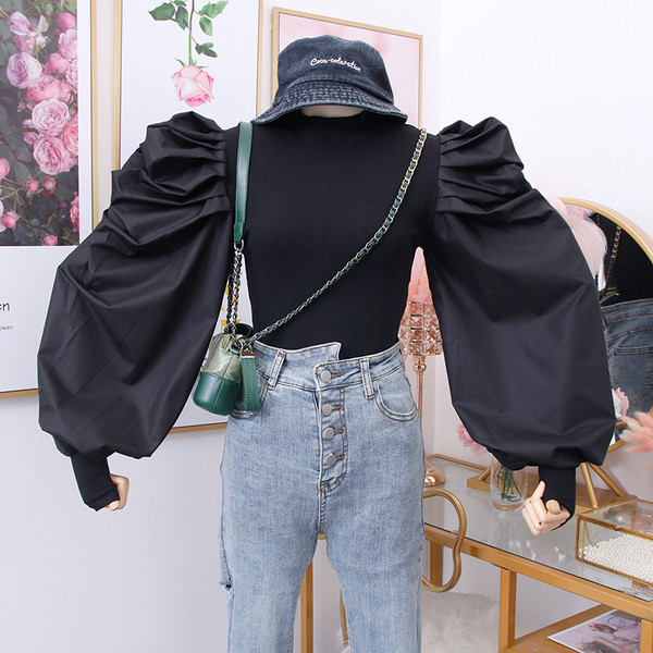 Bluza de dama model nou cu decolteu patrat in alb, galben si bej