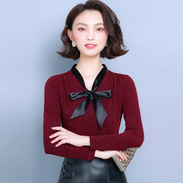 Női blúz két színben V-nyakú és hosszú ujjú