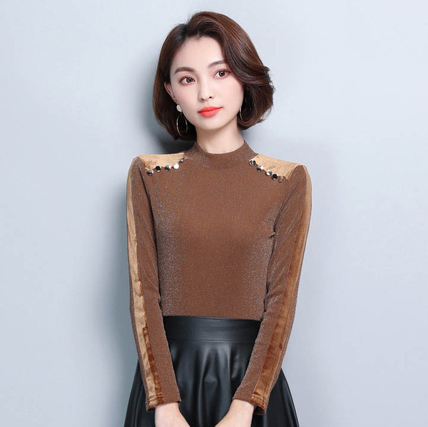 Μοντέρνα γυναικεία μπλούζα σε τρία χρώματα με κουμπιά και μακρύ μανίκι