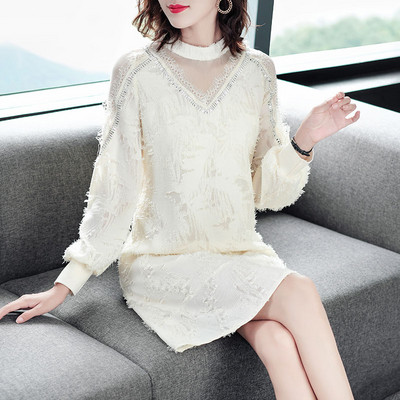 Modern női ruha három színben, hosszú ujjal